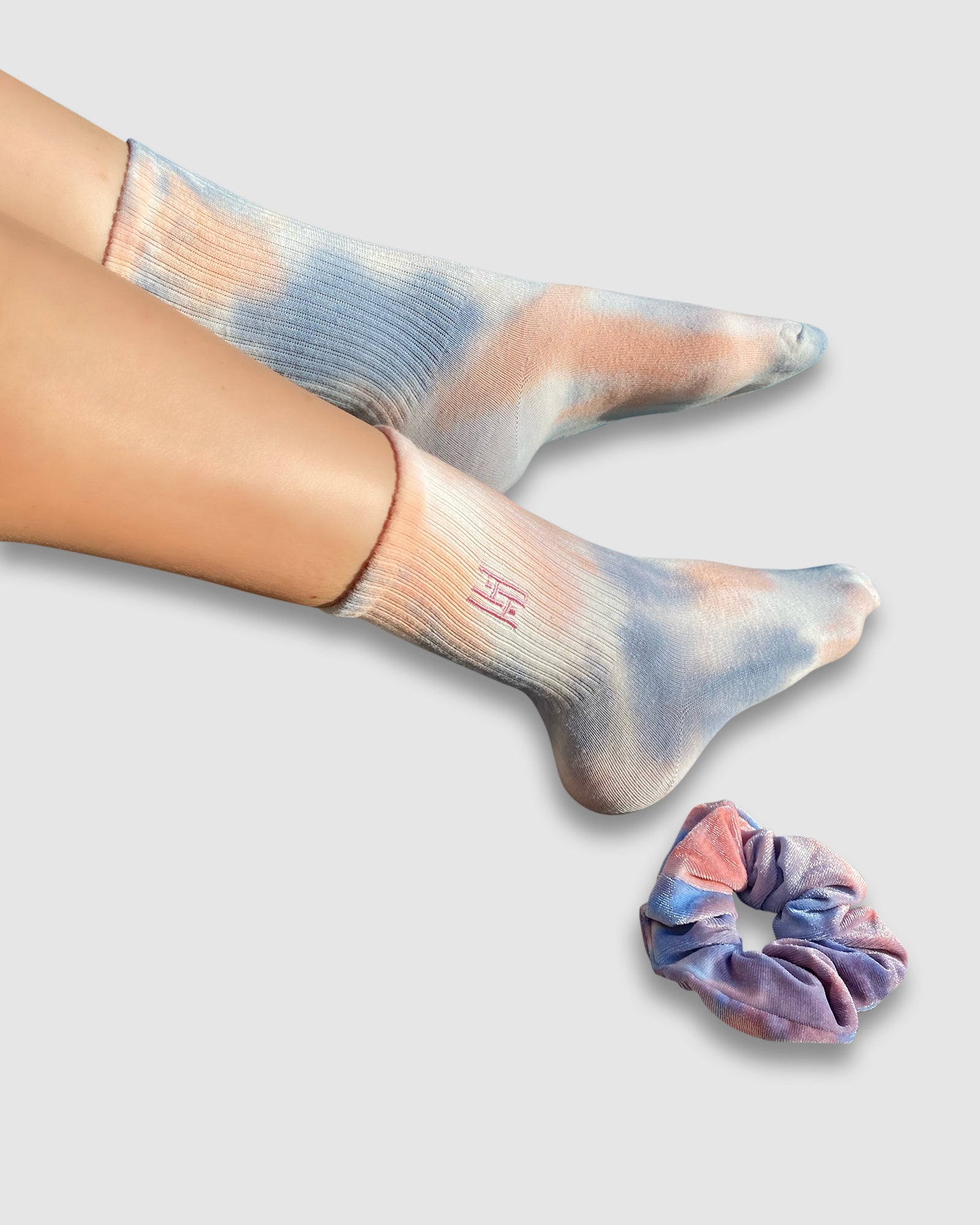 Tie Dye Scunchie and Sock Set - Peach/Lilac