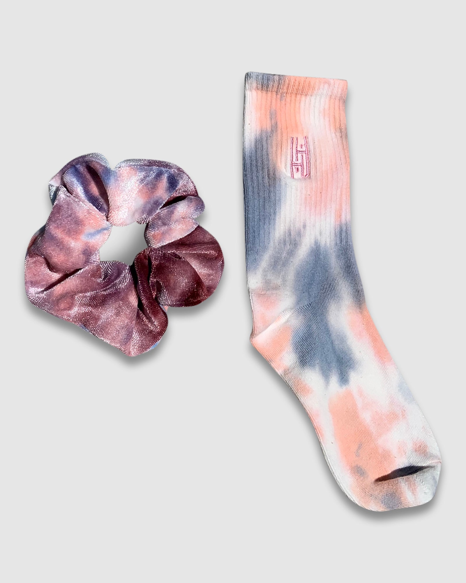 Tie Dye Scunchie and Sock Set - Peach/Lilac