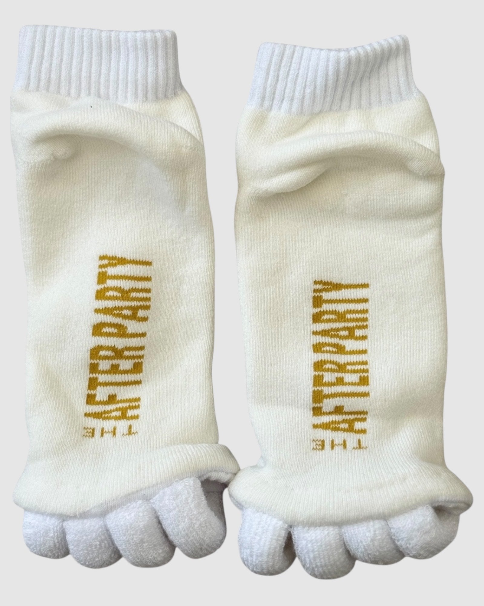 The After Party Foot Relief Socks - Coconut Creme