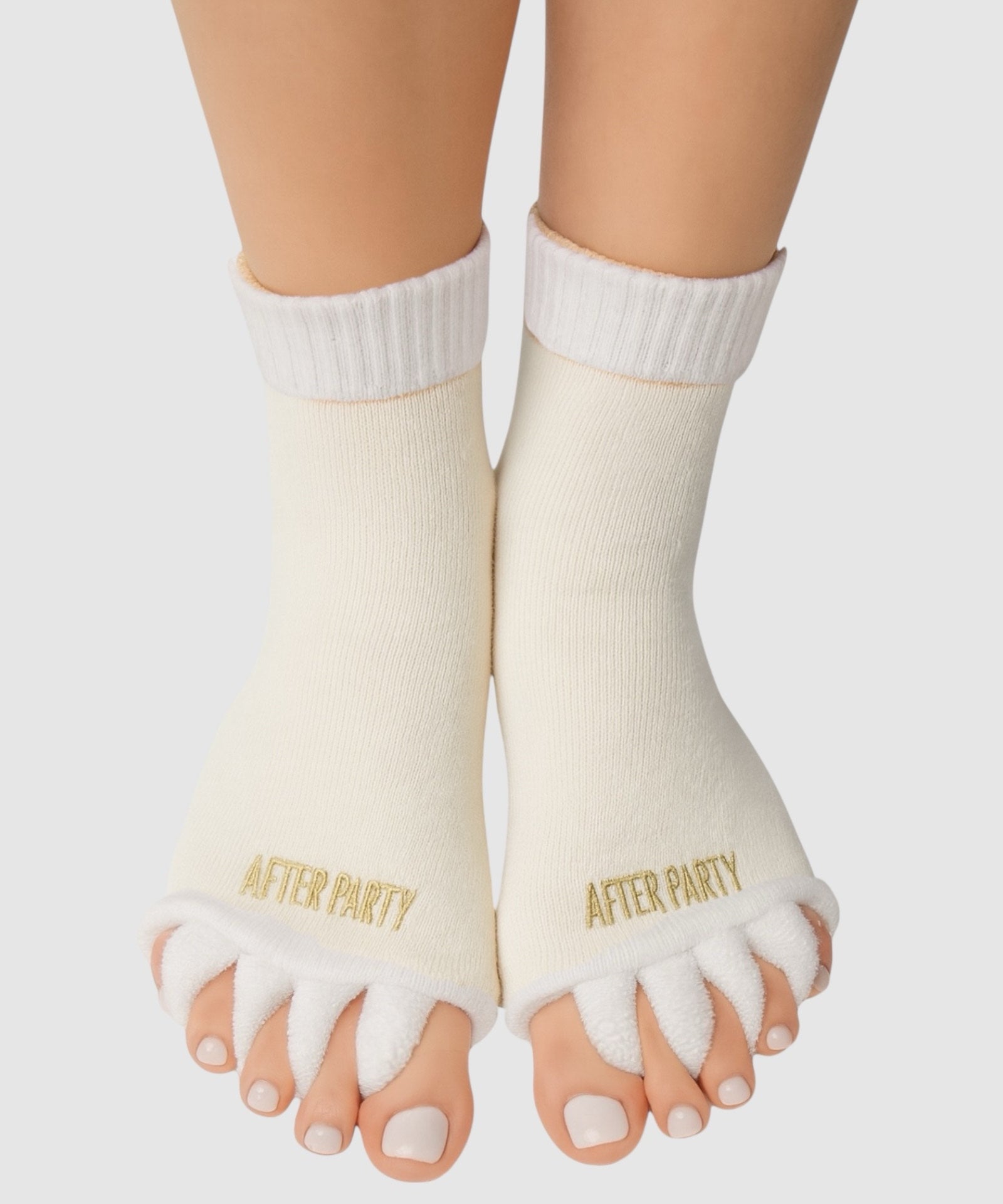 The After Party Foot Relief Socks - Coconut Creme