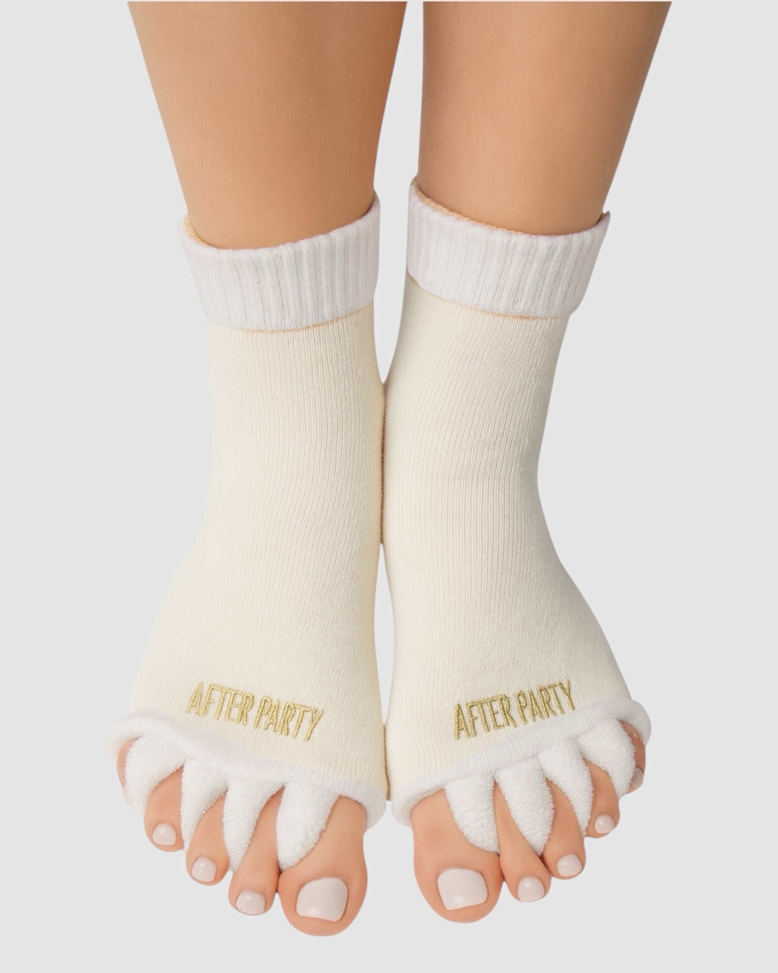 The After Party Foot Relief Socks - Coconut Creme