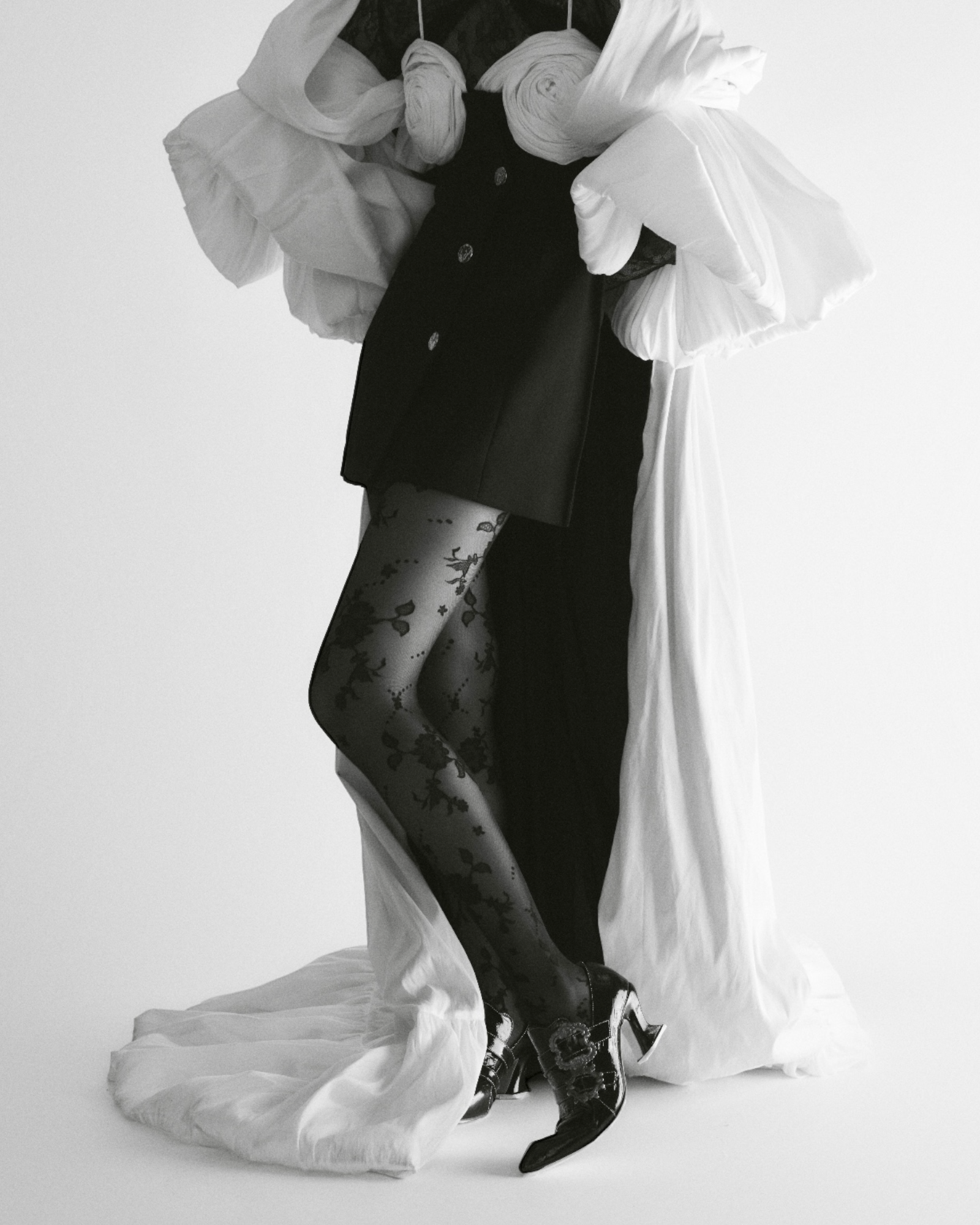 Floral Jacquard Sheer Tights