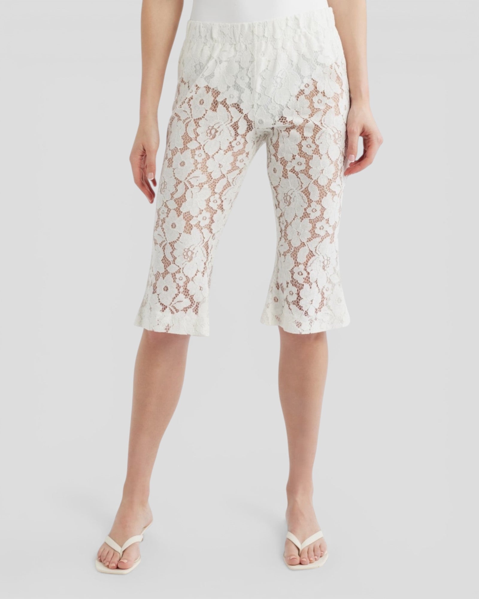 Isla Lace Capri